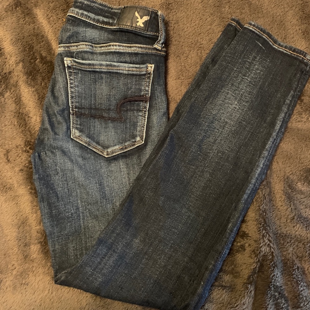 Dark wash American Eagle Skinny Jeans